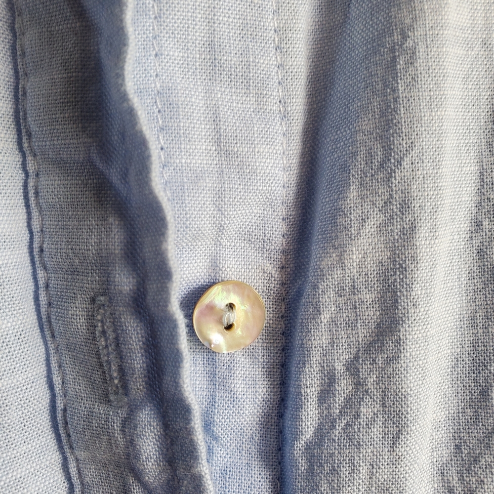 City chic blue button shirt